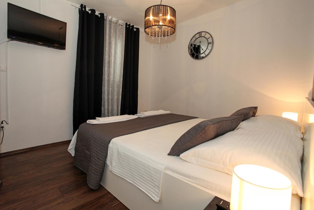 Rooms Villa Padre Pag Town Exteriér fotografie